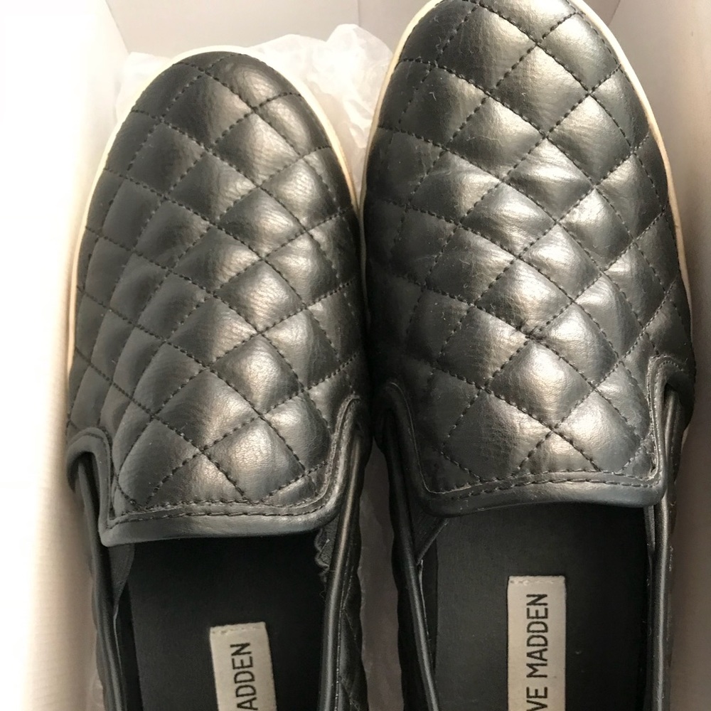 Steve Madden Flats
